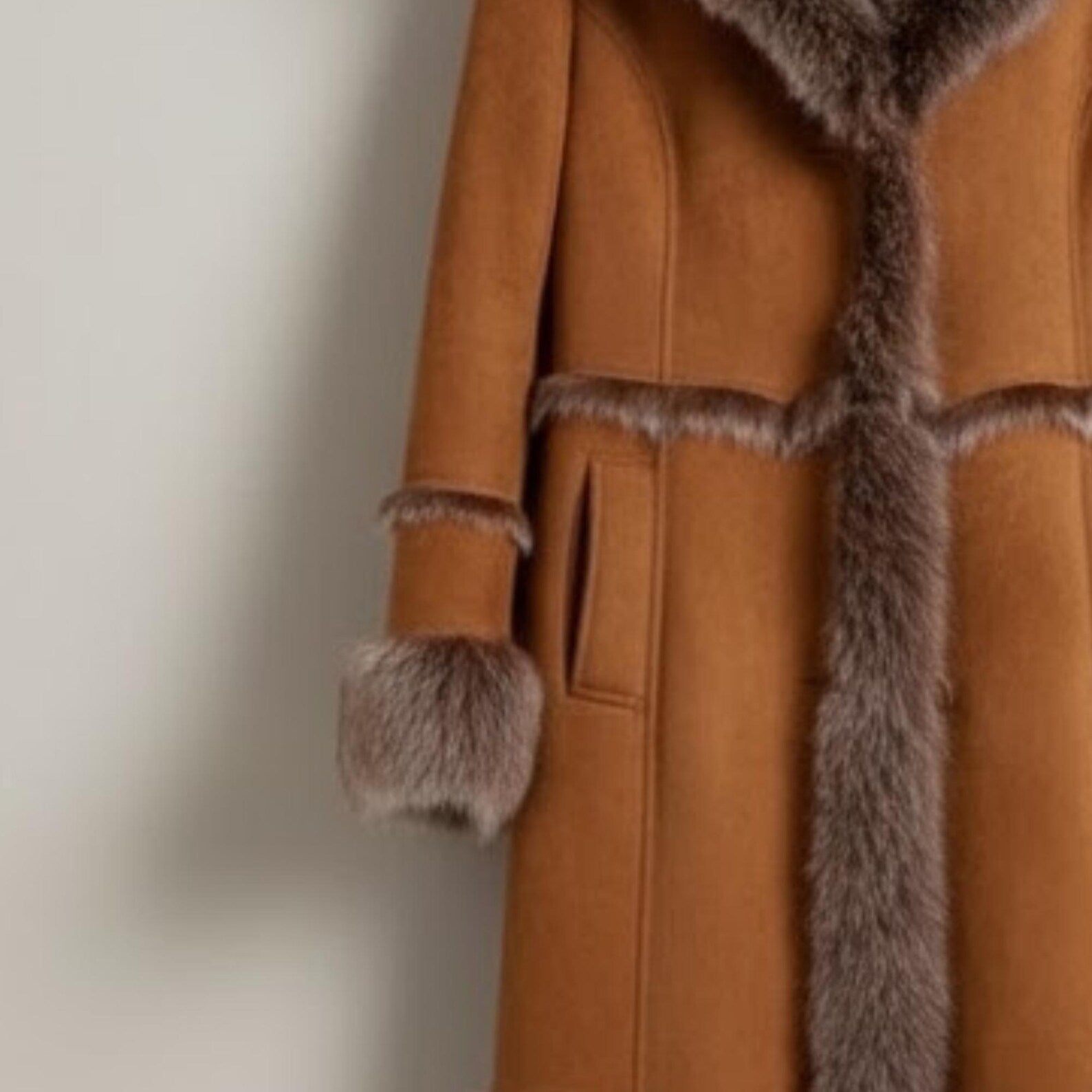 Cozy Brown Shearling Coat – Elegant Fox Fur Hooded Long Winter Wear