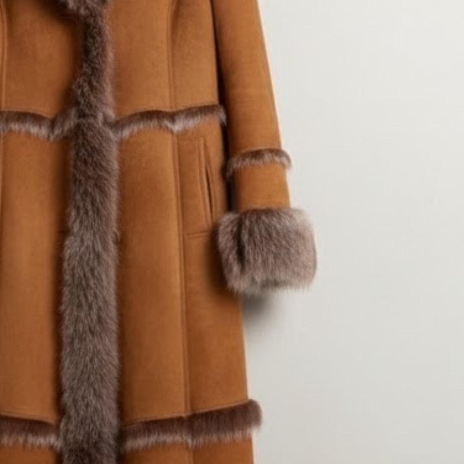Cozy Brown Shearling Coat – Elegant Fox Fur Hooded Long Winter Wear